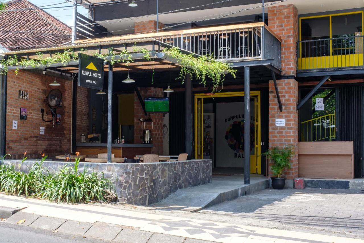 Kumpul Hostel Kuta Legian Esterno foto