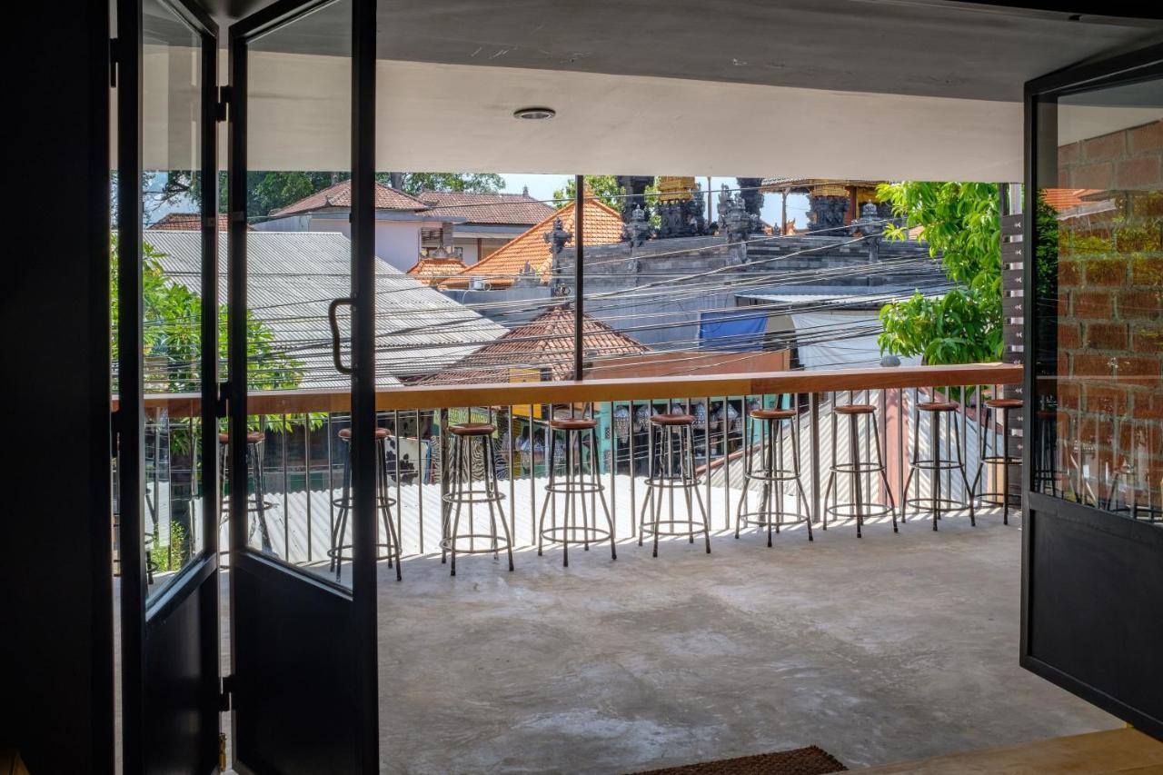 Kumpul Hostel Kuta Legian Esterno foto