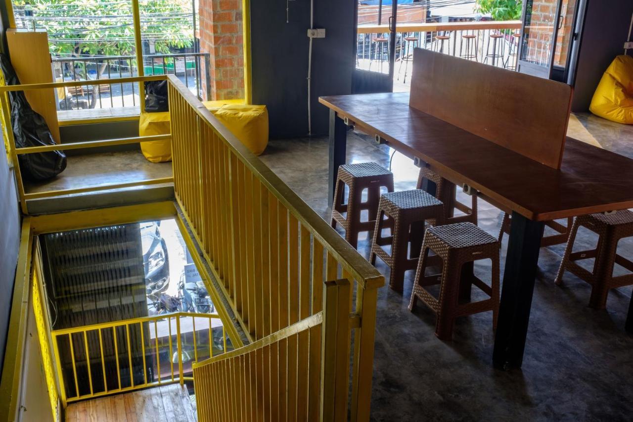 Kumpul Hostel Kuta Legian Esterno foto